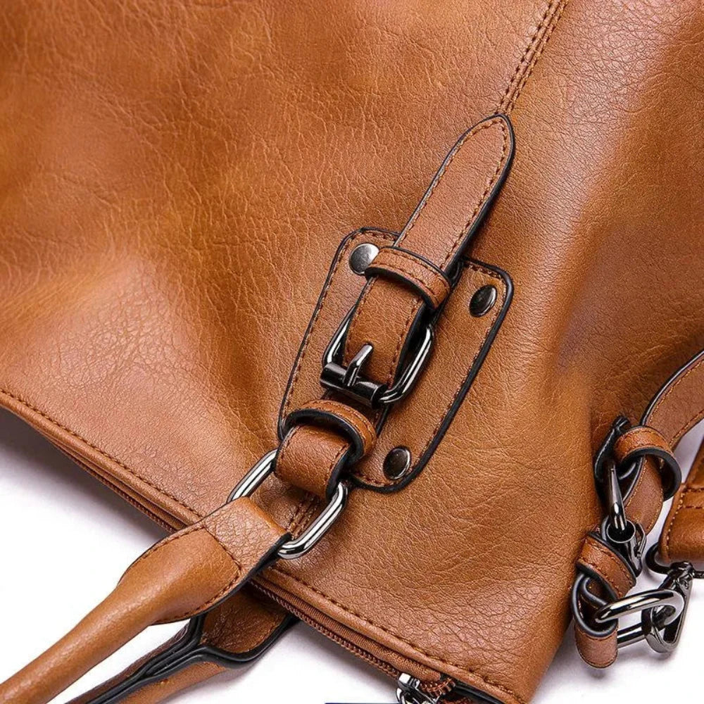 le élégant charm de Siena | luxe épaule sac